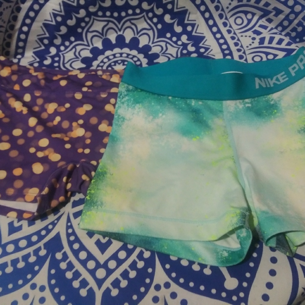 fitted GIRLS shorts Nike, UNDER ARMOUR bundle